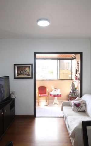 Apartamento à venda com 63m², 2 quartos e 1 vagaSala