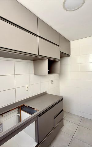 Apartamento à venda com 45m², 2 quartos e 1 vaga Apartamento à venda com 45m², 2 quartos e 1 vagaCozinha e Área de Serviço