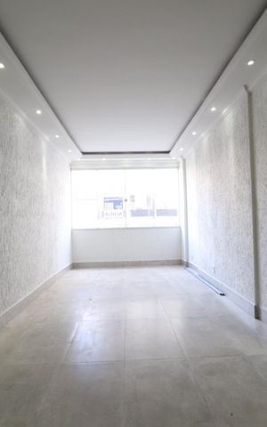 Apartamento para alugar com 90m², 4 quartos e sem vagaSala