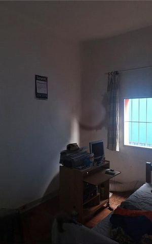 Casa à venda com 184m², 3 quartos e 2 vagas