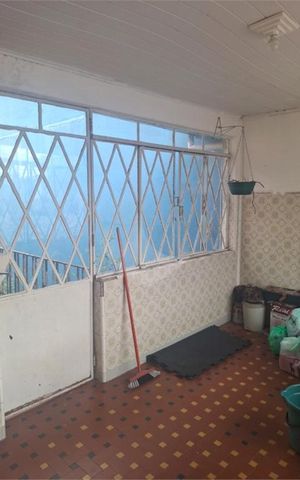 Casa à venda com 184m², 3 quartos e 2 vagas