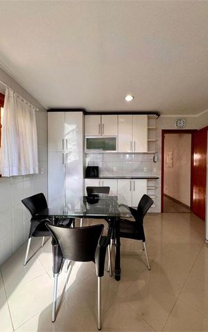 Casa à venda com 238m², 3 quartos e 5 vagas