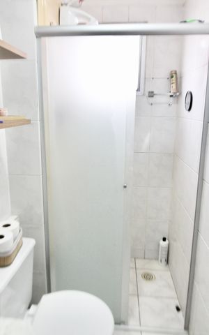 Apartamento à venda com 55m², 2 quartos e 1 vaga Apartamento à venda com 55m², 2 quartos e 1 vagaBanheiro