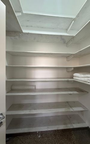 Apartamento para alugar com 260m², 3 quartos e 4 vagas Apartamento para alugar com 260m², 3 quartos e 4 vagasÁrea de Serviço