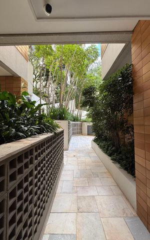 Apartamento para alugar com 260m², 3 quartos e 4 vagas Apartamento para alugar com 260m², 3 quartos e 4 vagasHall de entrada