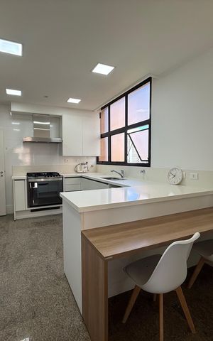 Apartamento para alugar com 260m², 3 quartos e 4 vagas Apartamento para alugar com 260m², 3 quartos e 4 vagasCozinha