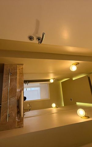 Apartamento para alugar com 260m², 3 quartos e 4 vagas Apartamento para alugar com 260m², 3 quartos e 4 vagasBanheiro 2