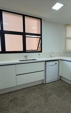Apartamento para alugar com 260m², 3 quartos e 4 vagas Apartamento para alugar com 260m², 3 quartos e 4 vagasCozinha