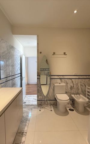 Apartamento para alugar com 260m², 3 quartos e 4 vagas Apartamento para alugar com 260m², 3 quartos e 4 vagasBanheiro 1
