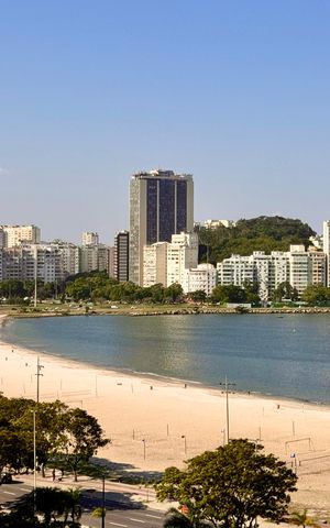 Apartamento para alugar com 64m², 3 quartos e sem vaga