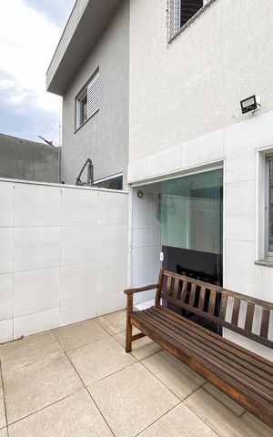 Casa à venda com 140m², 3 quartos e 2 vagas Casa à venda com 140m², 3 quartos e 2 vagasQuintal