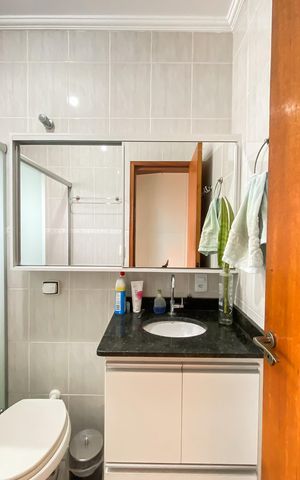 Casa à venda com 140m², 3 quartos e 2 vagas Casa à venda com 140m², 3 quartos e 2 vagasBanheiro da Suíte