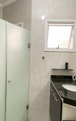 Casa à venda com 140m², 3 quartos e 2 vagas Casa à venda com 140m², 3 quartos e 2 vagasBanheiro
