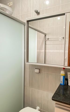 Casa à venda com 140m², 3 quartos e 2 vagas Casa à venda com 140m², 3 quartos e 2 vagasBanheiro da Suíte