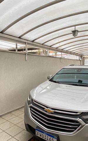 Casa à venda com 140m², 3 quartos e 2 vagas Casa à venda com 140m², 3 quartos e 2 vagasGaragem