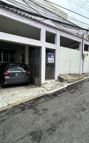 Casa à venda com 80m², 3 quartos e 1 vagaFachada + placa