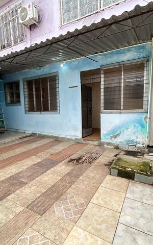 Casa à venda com 80m², 3 quartos e 1 vagaQuintal