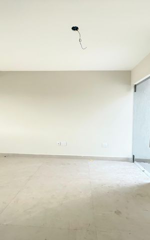 Casa à venda com 160m², 3 quartos e 2 vagas Casa à venda com 160m², 3 quartos e 2 vagasSala