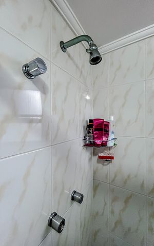 Apartamento à venda com 75m², 3 quartos e 2 vagasBanheiro da Suíte