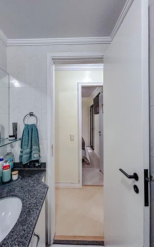 Apartamento à venda com 75m², 3 quartos e 2 vagasBanheiro