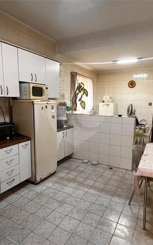 Casa à venda com 130m², 3 quartos e 2 vagas