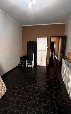 Casa à venda com 130m², 3 quartos e 2 vagas