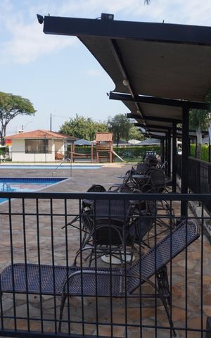 Apartamento para alugar com 55m², 2 quartos e 1 vagaÁrea comum - Piscina