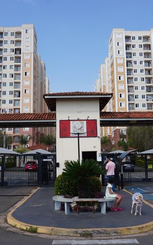 Apartamento para alugar com 55m², 2 quartos e 1 vagaFachada e portaria