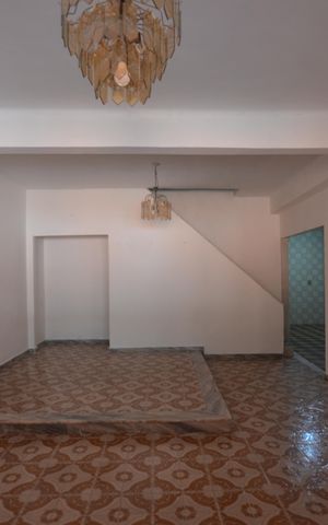 Casa para alugar com 200m², 1 quarto e 3 vagasSala