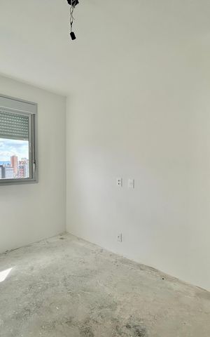 Apartamento à venda com 120m², 4 quartos e 2 vagas Apartamento à venda com 120m², 4 quartos e 2 vagasQuarto 4