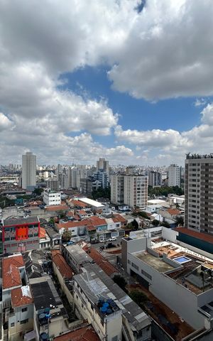Apartamento à venda com 120m², 4 quartos e 2 vagas Apartamento à venda com 120m², 4 quartos e 2 vagasVista da Sacada