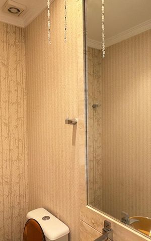 Apartamento à venda com 131m², 3 quartos e 3 vagas Apartamento à venda com 131m², 3 quartos e 3 vagasLavabo