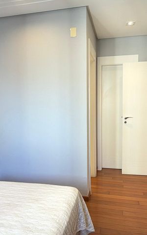 Apartamento à venda com 131m², 3 quartos e 3 vagas Apartamento à venda com 131m², 3 quartos e 3 vagasSuite 1