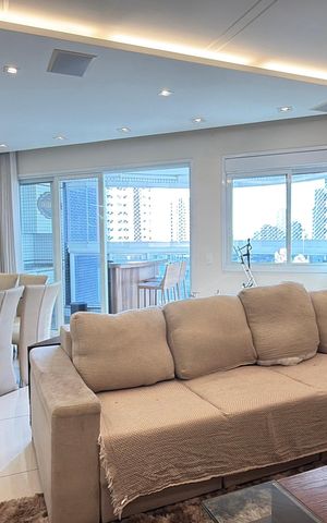 Apartamento à venda com 131m², 3 quartos e 3 vagas Apartamento à venda com 131m², 3 quartos e 3 vagasSala