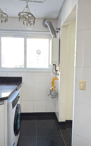 Apartamento à venda com 131m², 3 quartos e 3 vagas Apartamento à venda com 131m², 3 quartos e 3 vagasÁrea de Serviço