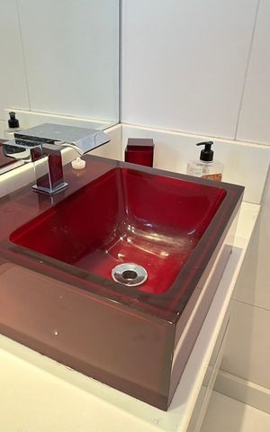 Apartamento à venda com 131m², 3 quartos e 3 vagas Apartamento à venda com 131m², 3 quartos e 3 vagasBanheiro da Suíte 1