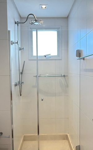Apartamento à venda com 131m², 3 quartos e 3 vagas Apartamento à venda com 131m², 3 quartos e 3 vagasBanheiro da Suíte 2