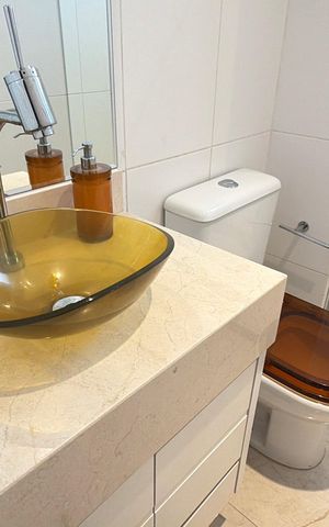 Apartamento à venda com 131m², 3 quartos e 3 vagas Apartamento à venda com 131m², 3 quartos e 3 vagasBanheiro da Suíte 2