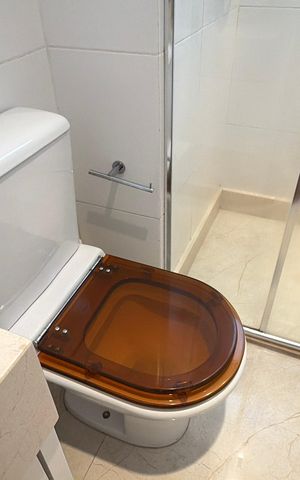 Apartamento à venda com 131m², 3 quartos e 3 vagas Apartamento à venda com 131m², 3 quartos e 3 vagasBanheiro da Suíte 2