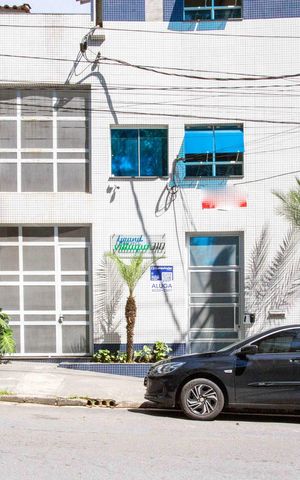 Casa para alugar com 220m², 3 quartos e 2 vagasFachada