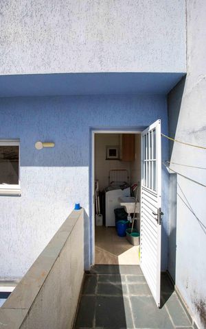 Casa para alugar com 220m², 3 quartos e 2 vagasVaranda