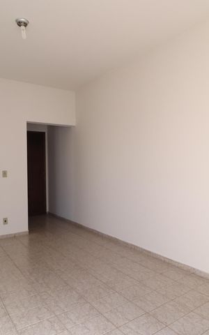Apartamento para alugar com 66m², 2 quartos e 1 vagaSala