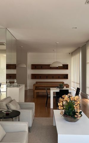 Apartamento para alugar com 160m², 3 quartos e 2 vagas Apartamento para alugar com 160m², 3 quartos e 2 vagasÁrea comum - Salão de festas