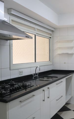 Apartamento para alugar com 160m², 3 quartos e 2 vagasCozinha