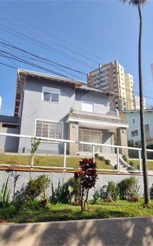 Casa de condomínio à venda com 386m², 2 quartos e 5 vagas