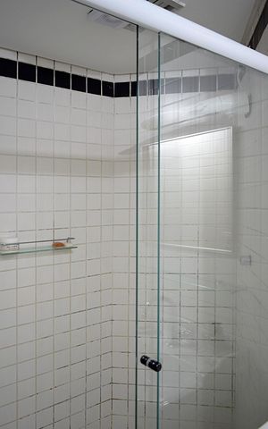 Apartamento para alugar com 54m², 2 quartos e 2 vagasBanheiro