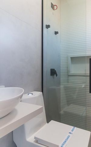 Casa de condomínio para alugar com 191m², 3 quartos e 2 vagas Casa de condomínio para alugar com 191m², 3 quartos e 2 vagasBanheiro da Suíte 1
