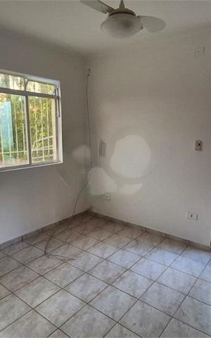 Casa à venda com 76m², 3 quartos e 4 vagas