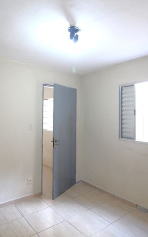 Casa para alugar com 42m², 1 quarto e sem vagaQuarto