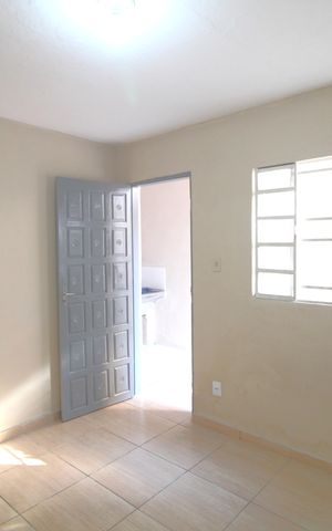 Casa para alugar com 42m², 1 quarto e sem vagaSala
